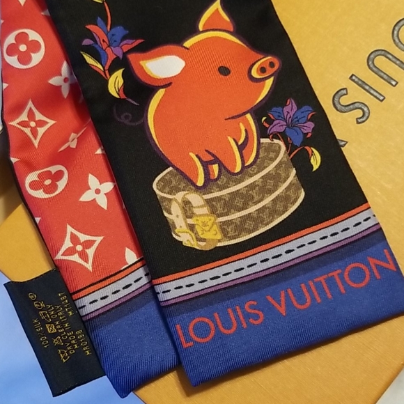 Louis Vuitton Accessories - Louis Vuitton Superstition Bandeau Black